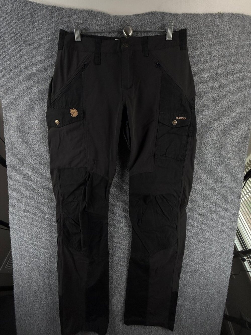 Fjallraven Nikka Curved 89638 Logo Cargo Straight Leg 30 Pants ACTL 32x33.5